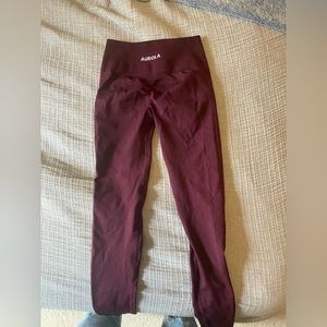 Aurola Seamless Scrunch 7/8th Compression Workout Leggings